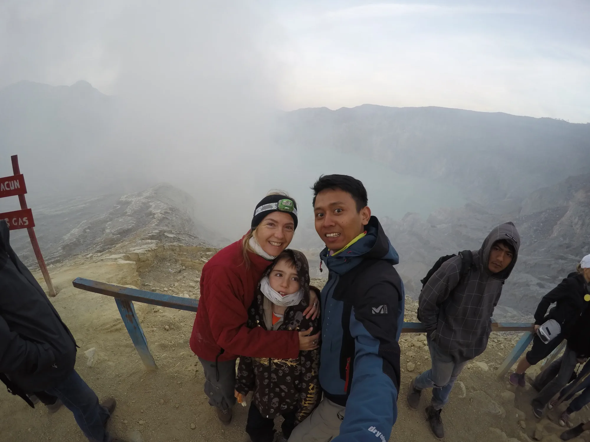 BRomo Rim Crater